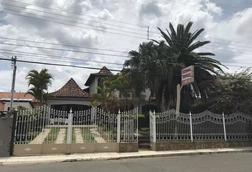 Hotelli Pousada Castelo