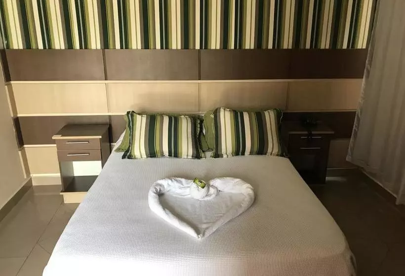 Hotelli Pousada Castelo