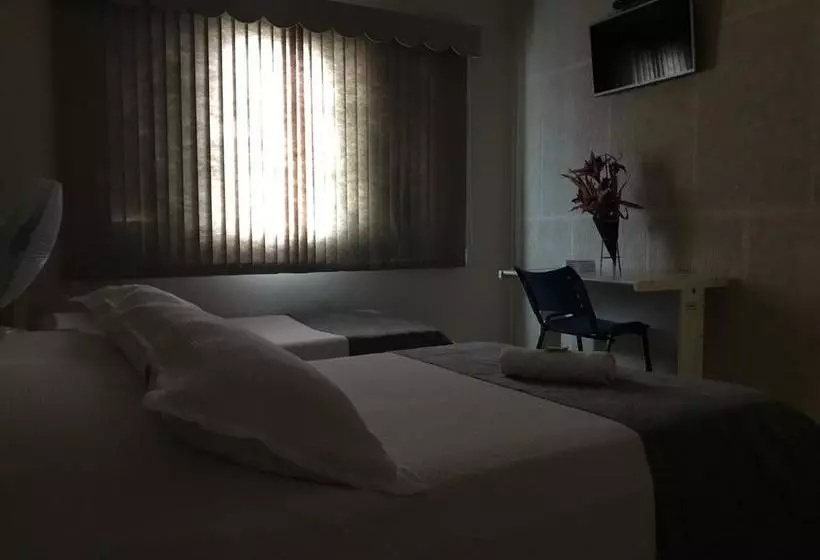 Hotelli Pousada Castelo