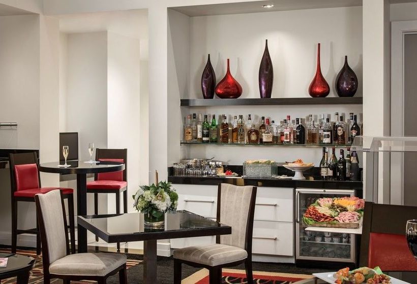 فندق Club Level Suites at Inn On Fifth