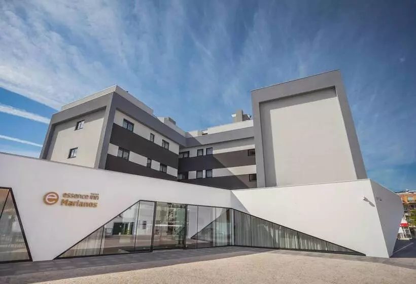 Hotelli Essence Inn Marianos