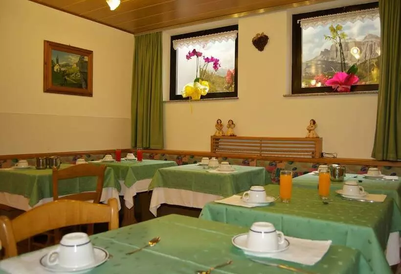 Hotelli Garni Ciamorc