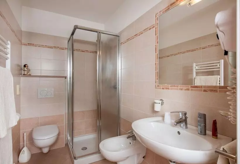 Hotelli Garni Ciamorc