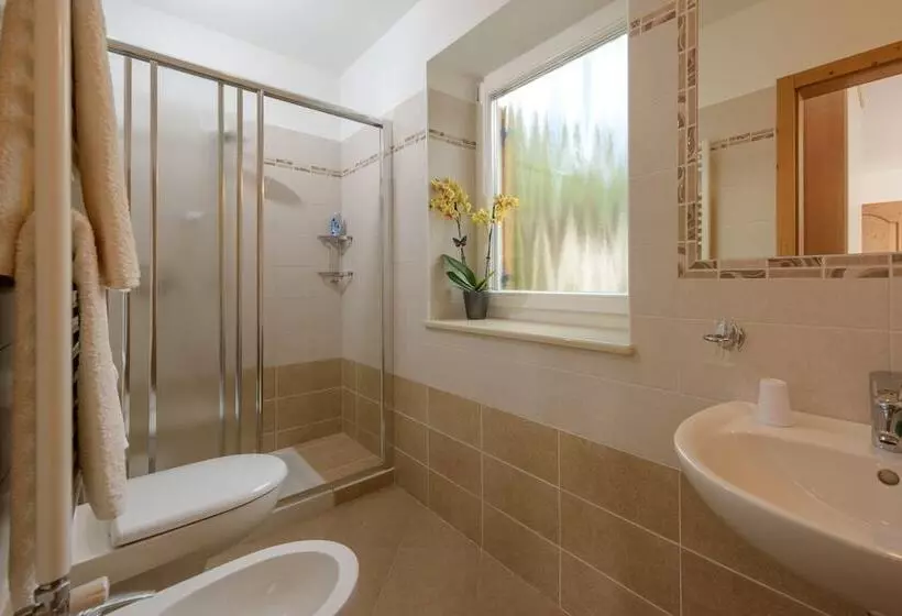 Hotelli Garni Ciamorc