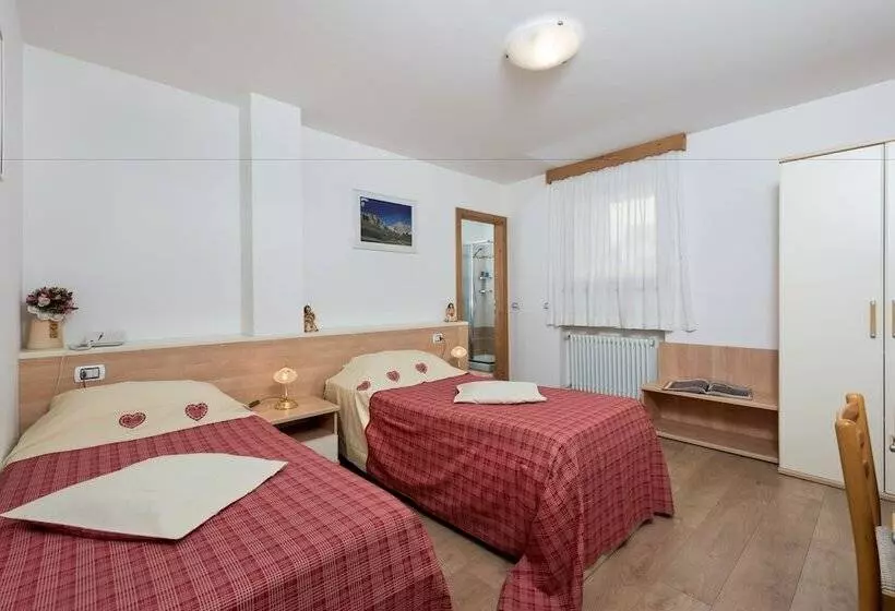 Hotelli Garni Ciamorc