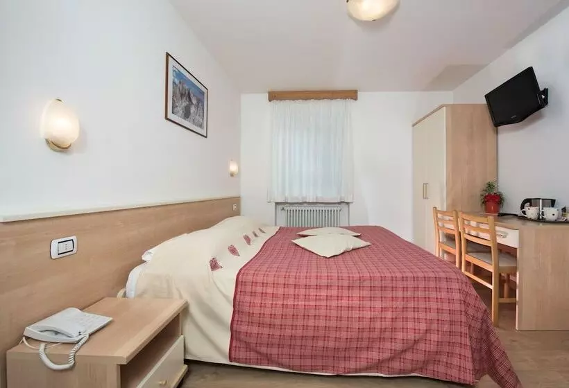 Hotelli Garni Ciamorc