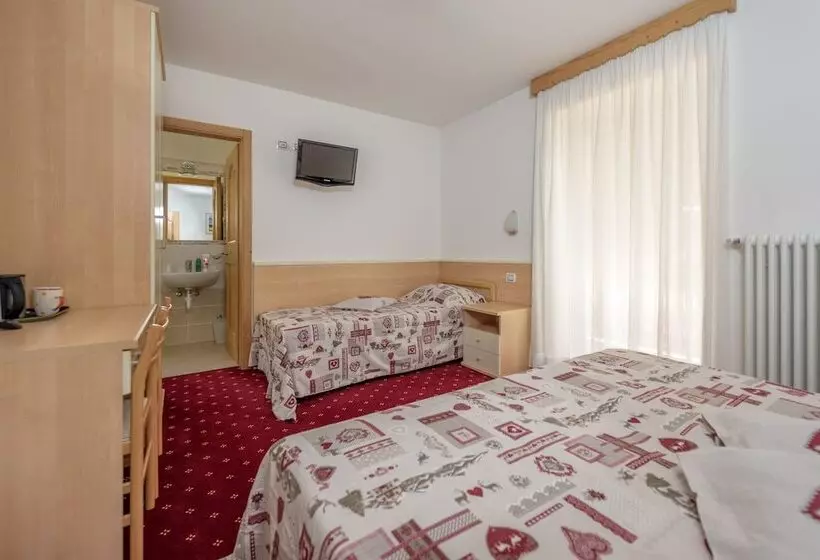 Hotelli Garni Ciamorc