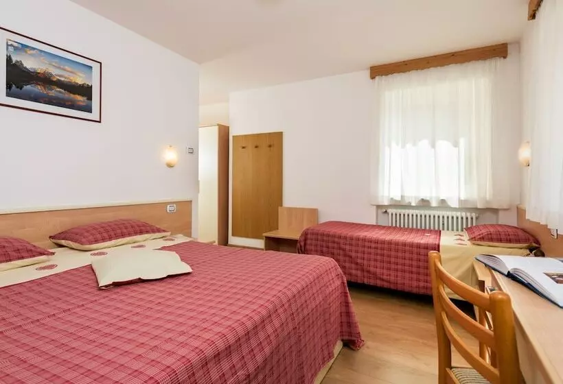 Hotelli Garni Ciamorc