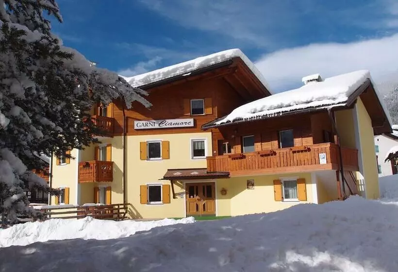 Hotelli Garni Ciamorc