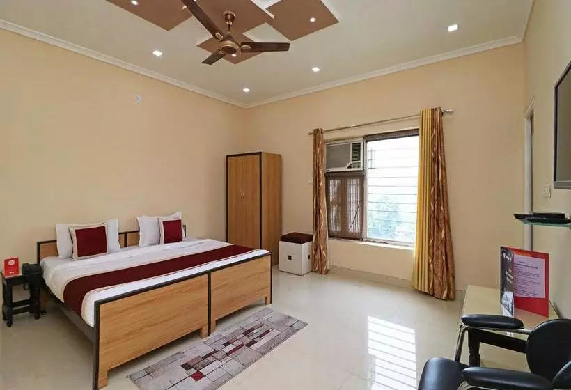ホテル Nirmal Palace
