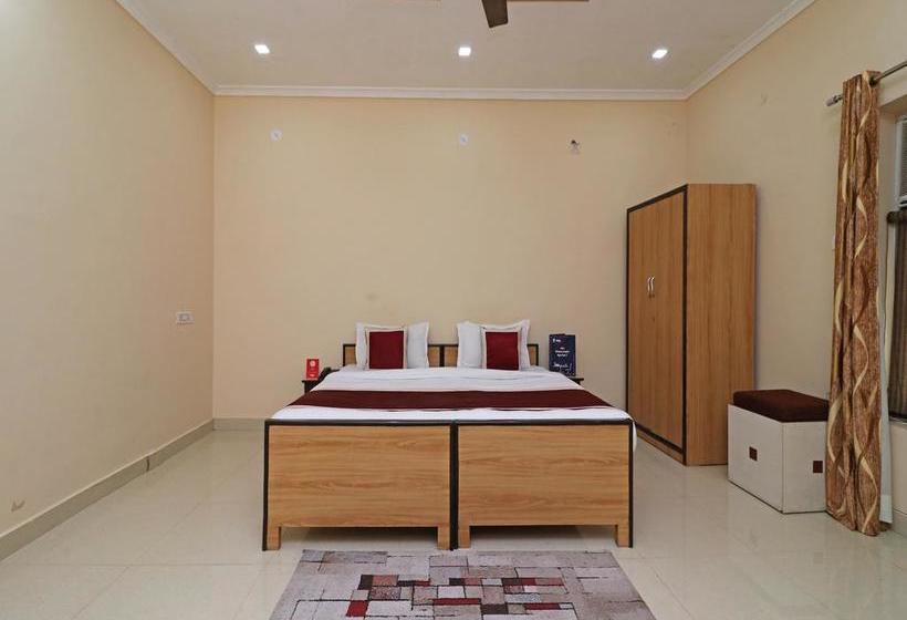 هتل Nirmal Palace