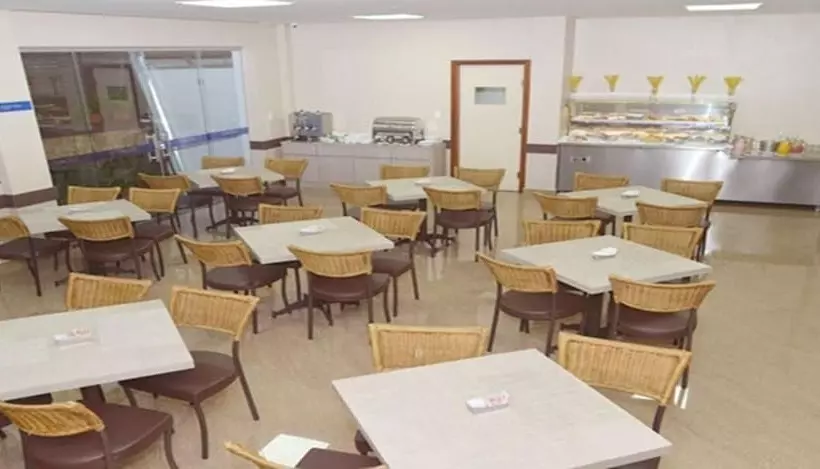 Hotelli Racini Suites