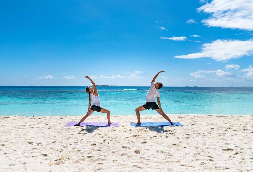 هتل Reethi Faru, Bio Luxury Resort