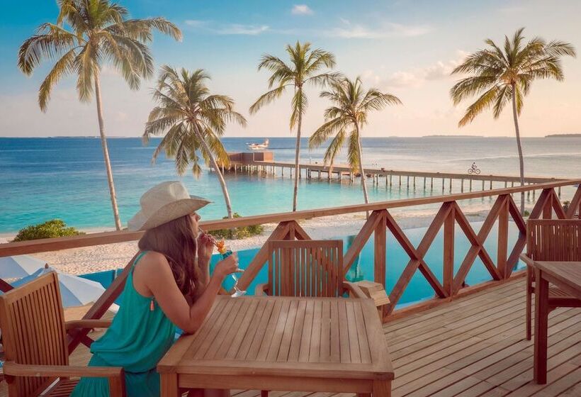 هتل Reethi Faru, Bio Luxury Resort