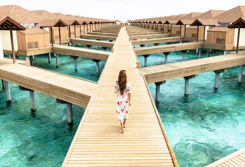 هتل Reethi Faru, Bio Luxury Resort