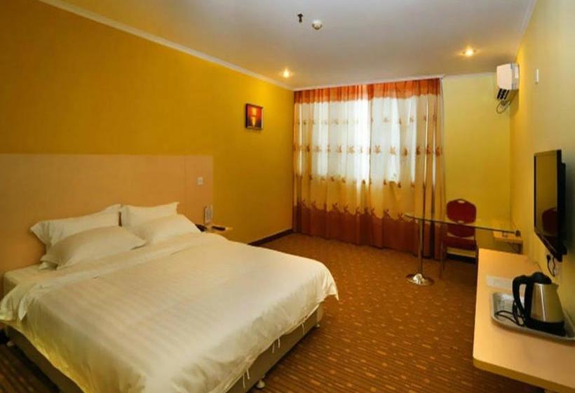 Отель Shenzhen Clownfish