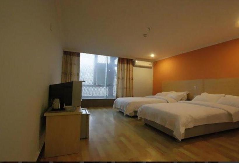 Отель Shenzhen Clownfish