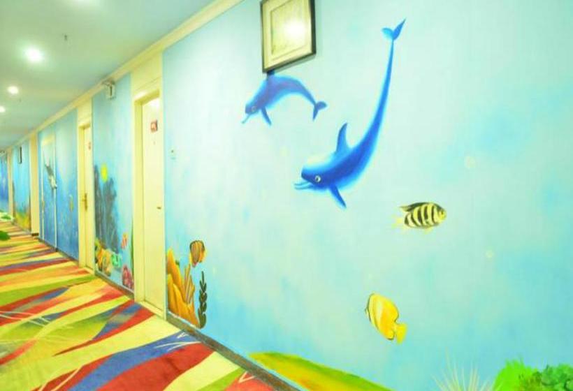 Отель Shenzhen Clownfish