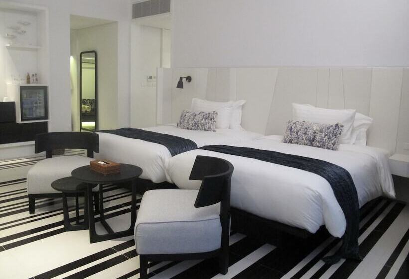 בית מלון כפרי Veranda Pool Suite