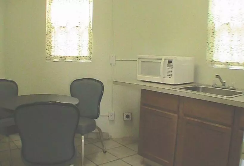 Motelli At Home Express Tangerine Inn