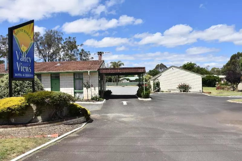 Mount Barker Valley Views Motel & Chalets, Western Australia