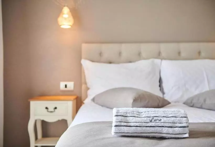 ベッドアンドブレックファースト Boutique Rooms Luna