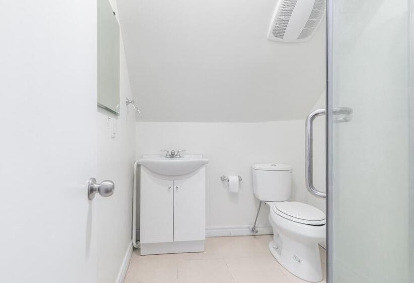 مسافرخانه Yiju Guest House