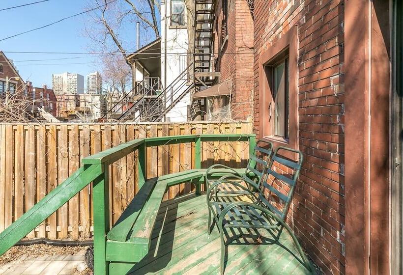 مسافرخانه Yiju Guest House