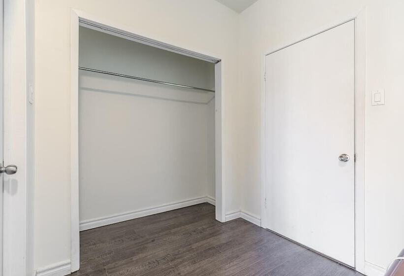 مسافرخانه Yiju Guest House