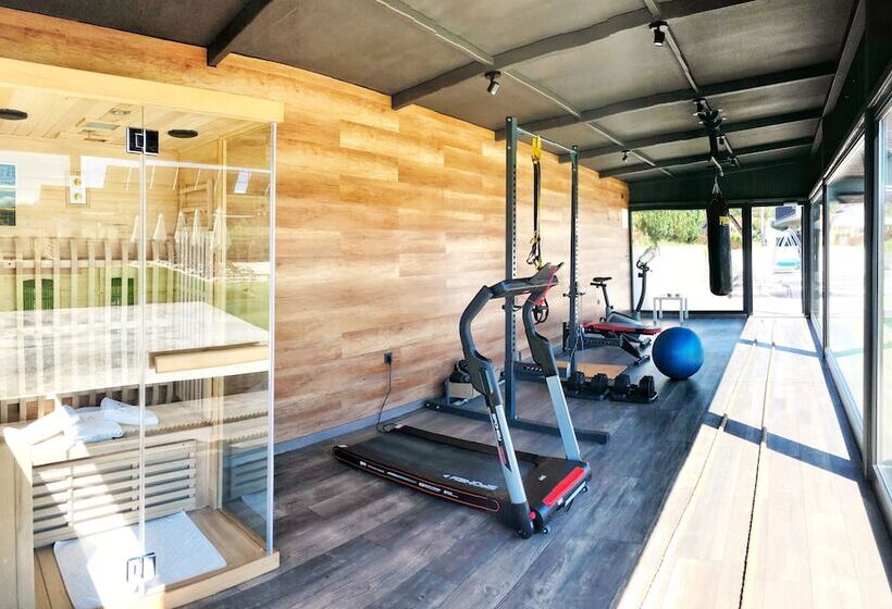 בית מלון כפרי 16 Lakes