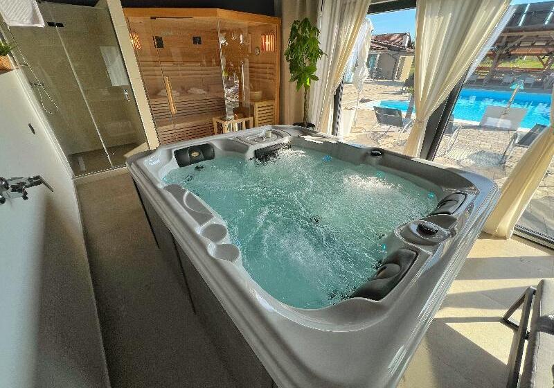 בית מלון כפרי 16 Lakes