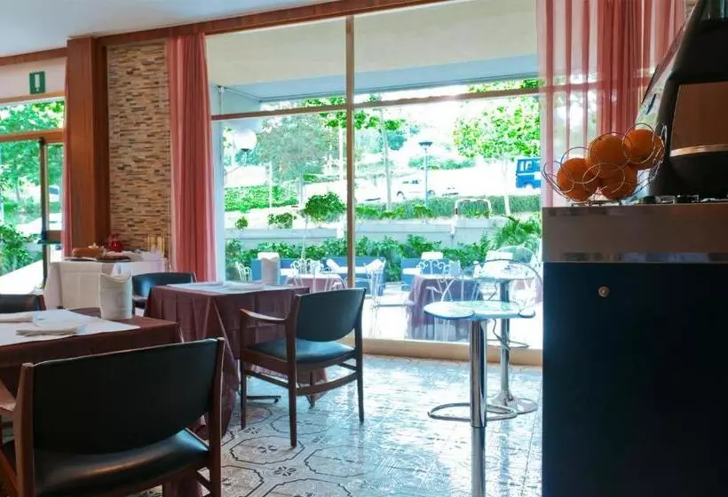 هتل Albergo La Rosetta