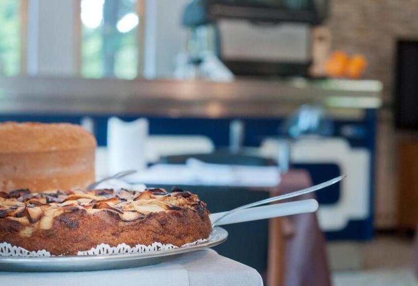 Отель Albergo La Rosetta