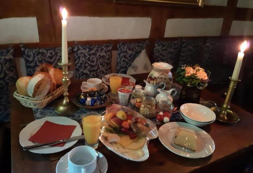 ホテル Altfraenkische Weinstube