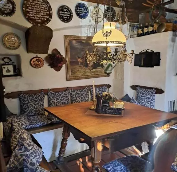 Hotelli Altfraenkische Weinstube