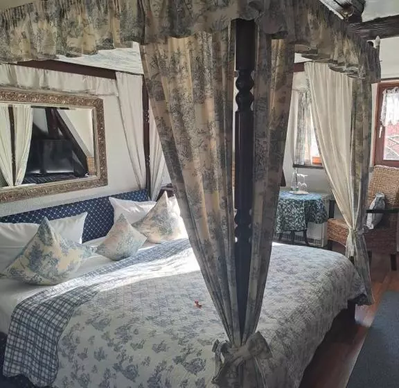 Hotelli Altfraenkische Weinstube