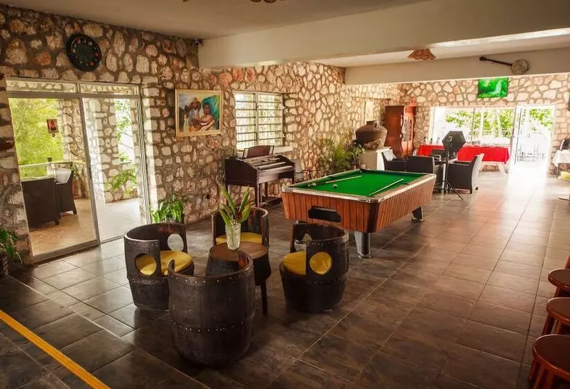 هتل Auberge Du Mont Saint Jean
