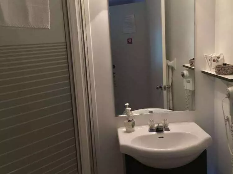 Hotelli Auberge La Courtepointe