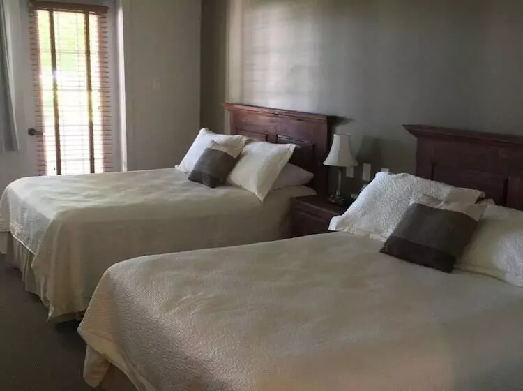 Hotelli Auberge La Courtepointe