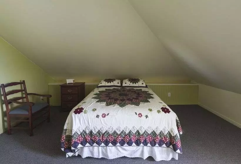 Hotelli Auberge La Courtepointe