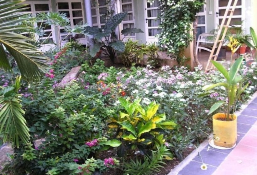 هتل Auberge Le Saladier