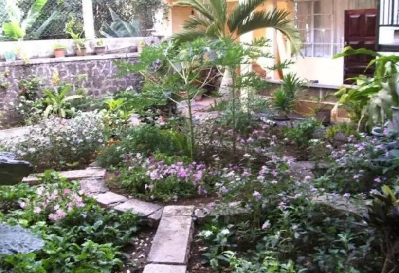 هتل Auberge Le Saladier