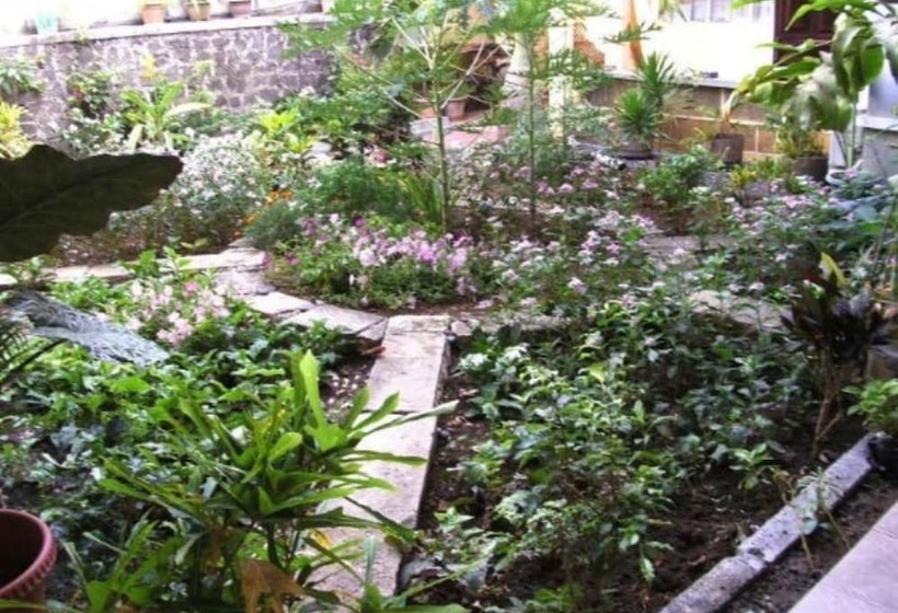 هتل Auberge Le Saladier