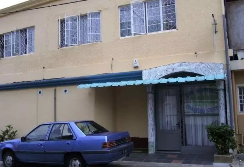 هتل Auberge Le Saladier