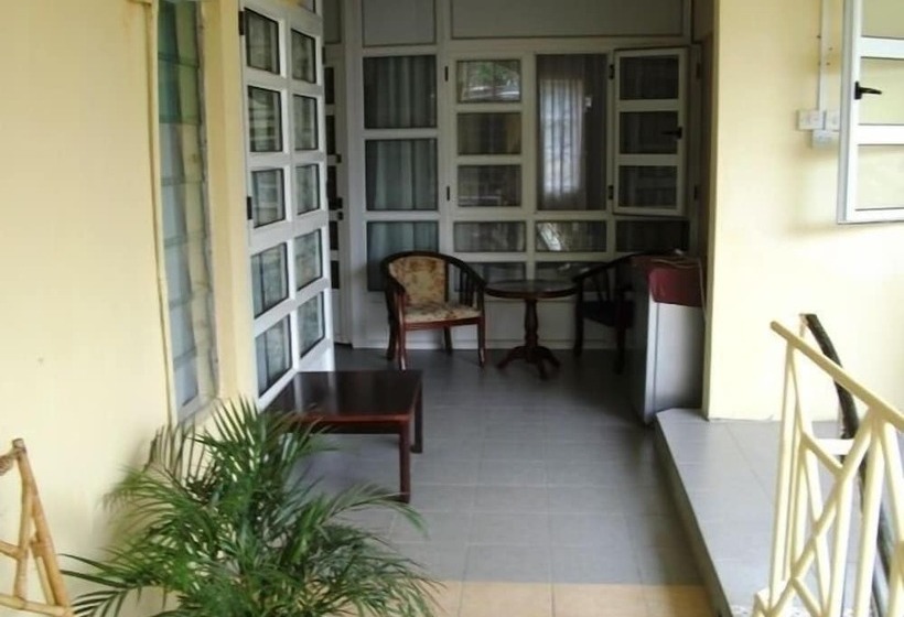 هتل Auberge Le Saladier