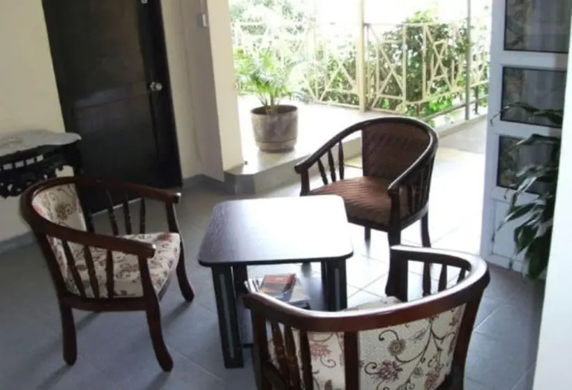 هتل Auberge Le Saladier
