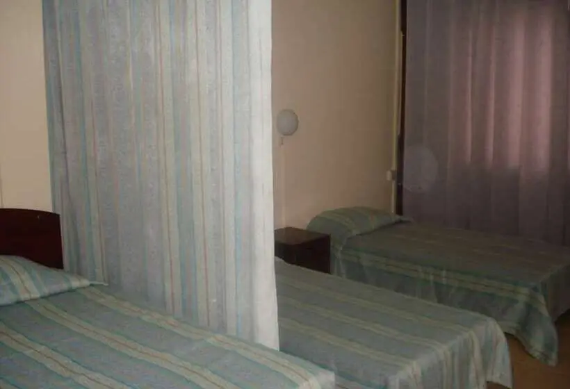 هتل Auberge Le Saladier