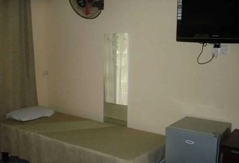 هتل Auberge Le Saladier