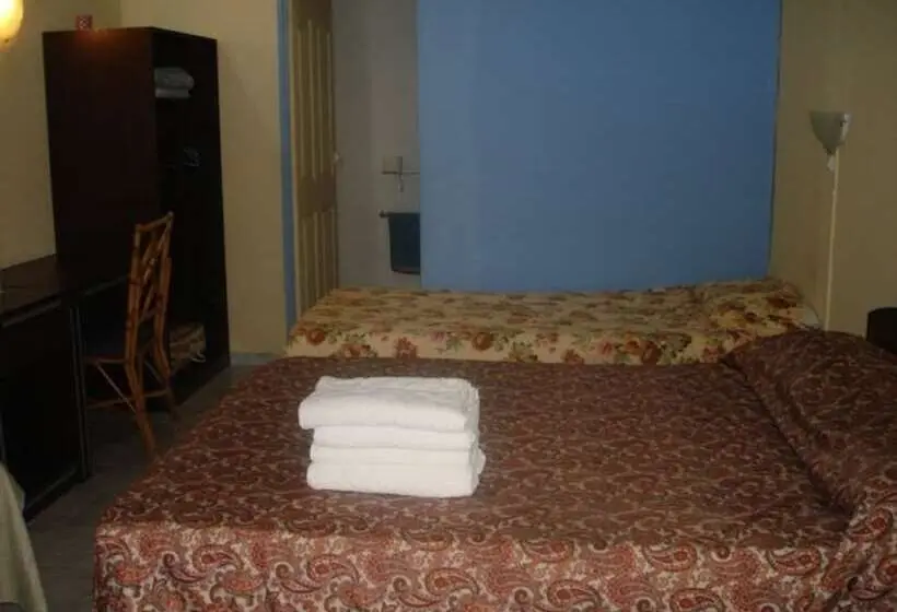 هتل Auberge Le Saladier