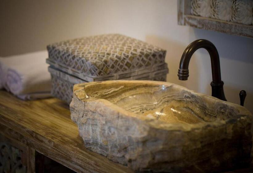 ホテル Boho Bingin Beach Bali